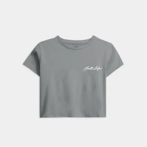 Alternative view of Women’s Beach Turtle Cropped Boyfriend Tee